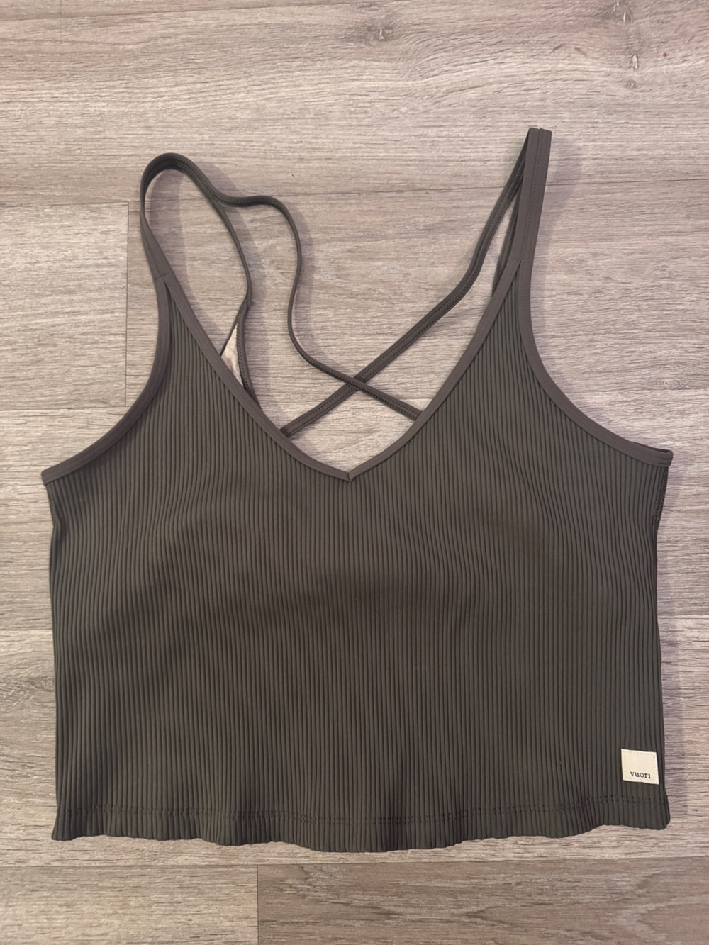Vuori Rub Crop Tank Top in Olive